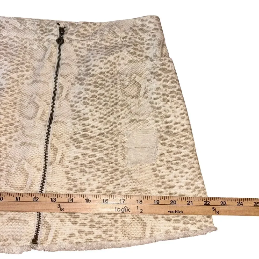 Snakeskin Print Full Zip Mini Skirt Cream Gray Size Large Animal Print She + Sky